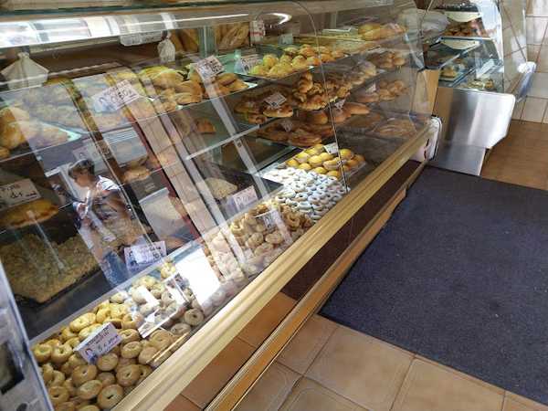 Fotografia tomada fuera de Forn de Pa Nou Sant Antoni - Forn de pa en Alicante (Alacant), Alicante