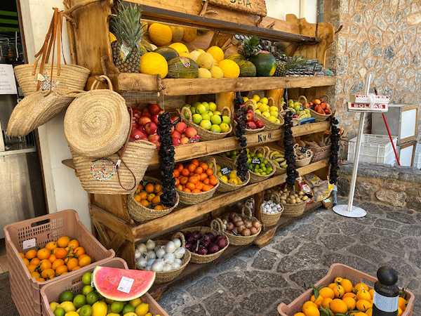 Fotografia tomada fuera de FORN DEIÀ - Panadería en Deià, Baleares