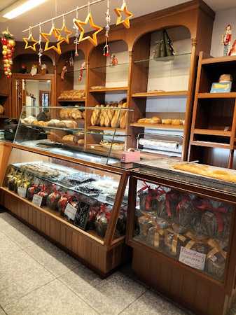 Fotografia tomada fuera de Forn del 1900 - Bakery en Perafita, Barcelona