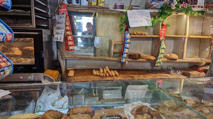 Fotografia tomada fuera de Forn Es Pa Pagès - Panadería en Sóller, Baleares