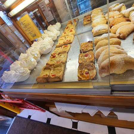 Fotografia tomada fuera de Forn i pastisseria Can Panxeta - Panadería en Sóller, Baleares