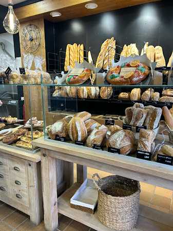 Fotografia tomada fuera de Forn Noé Pineda - Forn de pa en Pineda de Mar, Barcelona
