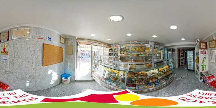 Fotografia tomada fuera de Forn Nou - Panadería en Llíria, Valencia