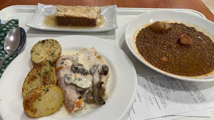 Fotografia tomada fuera de Área de Servicio La Safor (Dir. Valencia) - restaurantes en Alicante, Valencia