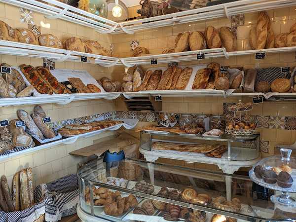 Fotografia tomada fuera de Forn Vilalta - Pastisseria en Casserres, Barcelona