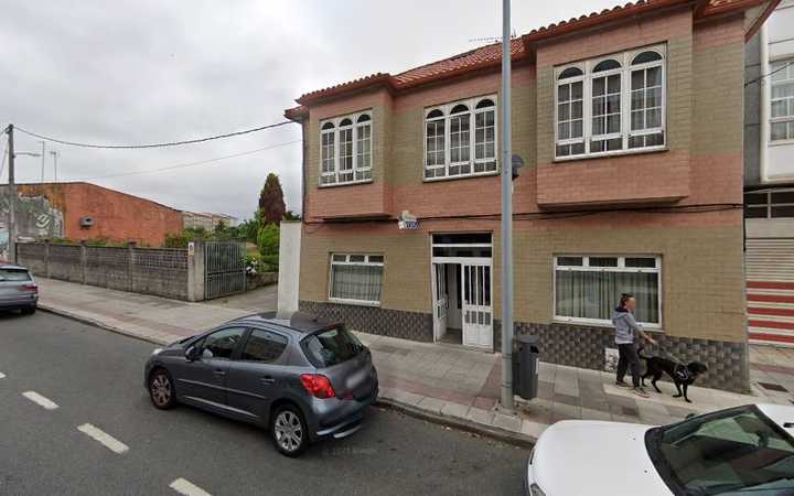 Fotografia tomada fuera de Forno E Ferretería Foxo - Panadería en Narón, A Coruña