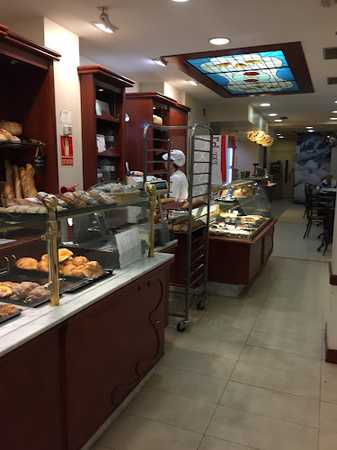 Fotografia tomada fuera de Forns del Pi - Panadería en Barcelona, Barcelona