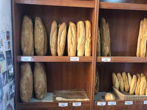 Fotografia tomada fuera de Francisco Aznar Alloza - Panadería en Andorra, Teruel