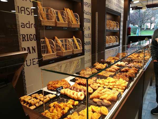 Fotografia tomada fuera de Franquicias QUOP Cruces - Panadería en Barakaldo, Bizkaia