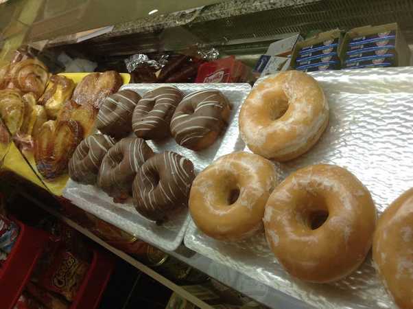 Fotografia tomada fuera de Frutería - Panadería - Lisi - Frutería en Nava, Asturias