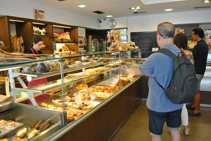 Fotografia tomada fuera de Armengol Via Aurèlia - Panadería en Sabadell, Barcelona