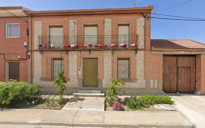 Fotografia tomada fuera de Ganadería El Golvan S L - Panadería en Gomezserracín, Segovia