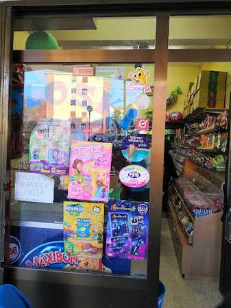 Fotografia tomada fuera de Goloski - Tienda de golosinas en Igorre, Bizkaia