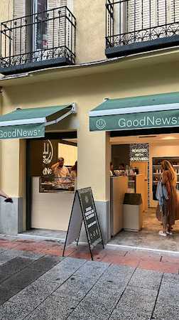 Fotografia tomada fuera de GoodNews Bravo Murillo - cafeterías en Madrid, Madrid