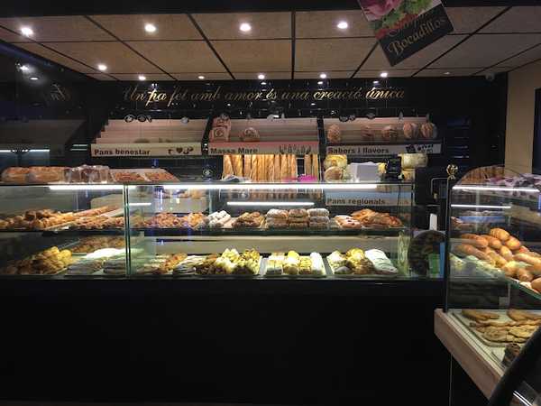 Fotografia tomada fuera de Granier - Panadería en Cunit, Tarragona