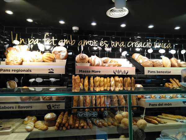 Fotografia tomada fuera de GRANIER - Panadería en Olesa de Montserrat, Barcelona