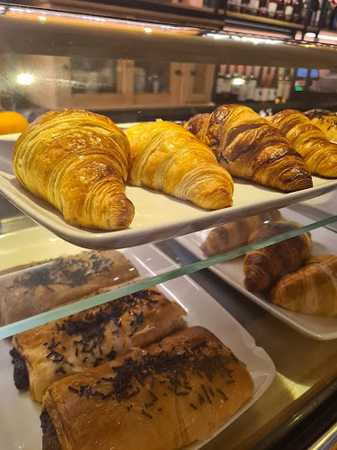 Fotografia tomada fuera de Guria Taberna Hernani - cafeterías en Hernani, Gipuzkoa