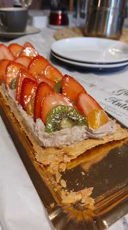 Fotografia tomada fuera de Gustos de Antes - Panadería en Jadraque, Guadalajara