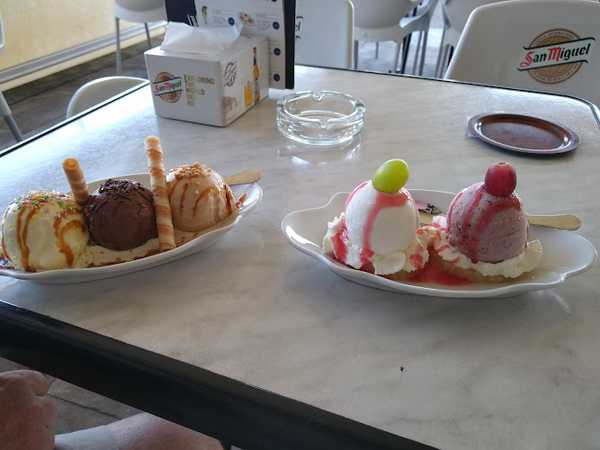 Fotografia tomada fuera de Heladería Aquarium Hondarribia - Izozki-denda en Hondarribia, Gipuzkoa