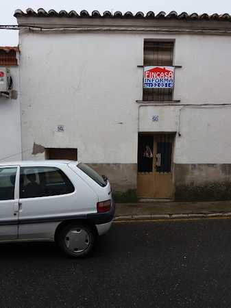 Fotografia tomada fuera de Hermanos Jiménez Donaire C.B. - Panadería en Trujillo, Cáceres