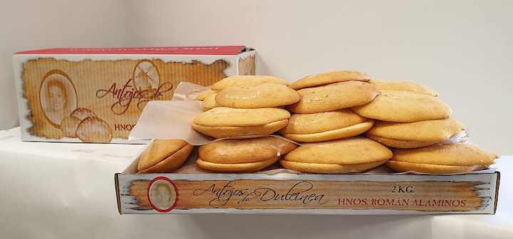 Fotografia tomada fuera de Hermanos Román Alaminos - Tortas de Alcázar - Pastelería en Alcázar de San Juan, Ciudad Real