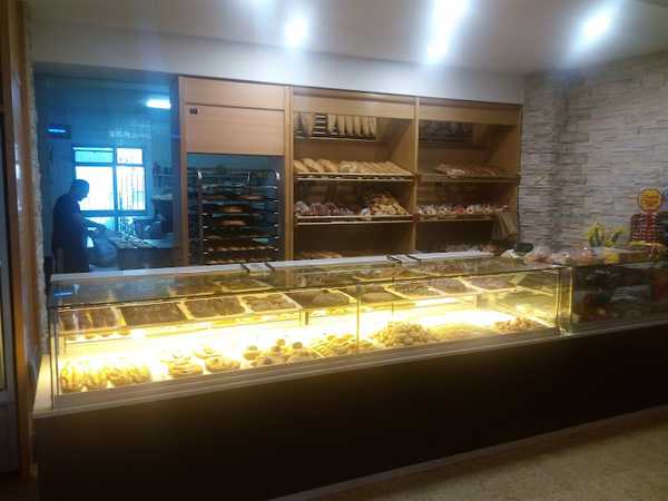 Fotografia tomada fuera de HERMANOS SEVILLA S.I - Panadería en Chelva, Valencia