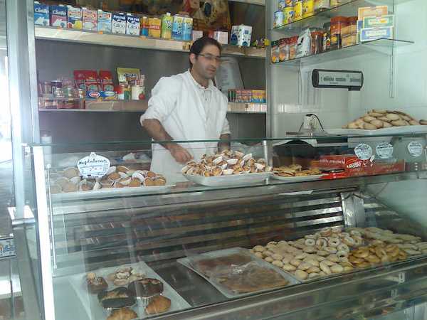 Fotografia tomada fuera de HORNO LA MARIETA - Panadería en Jaraguas, Valencia