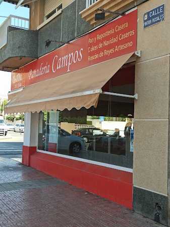 Fotografia tomada fuera de Horno De Leña Panadería Campos - Panadería en Águilas, Murcia