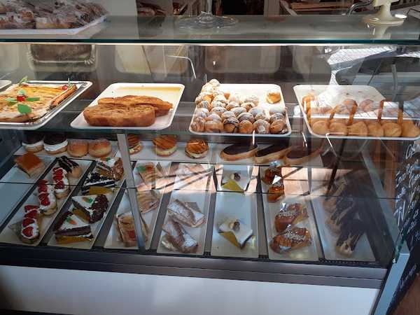 Fotografia tomada fuera de Horno de León - Bakery en León, León