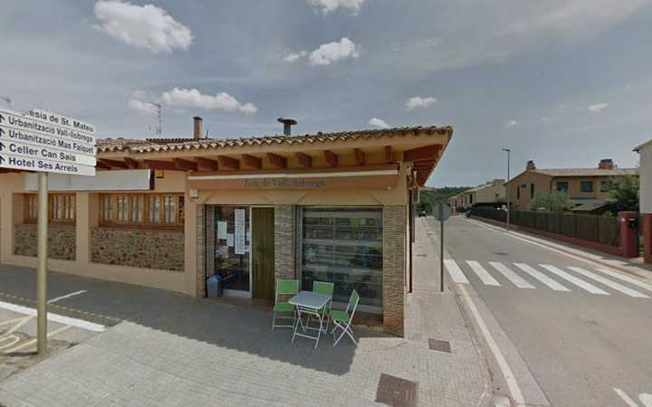 Fotografia tomada fuera de Horno de Vall-llobrega - Forn de pa en Vall-llobrega, Girona
