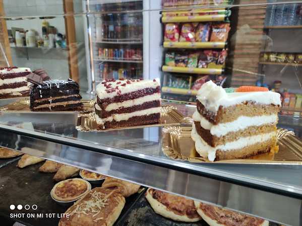 Fotografia tomada fuera de Horno Dos Soles - Panadería en Valencia, Valencia