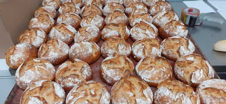 Fotografia tomada fuera de Horno Empúries S L - Forn de pa en L'Escala, Girona