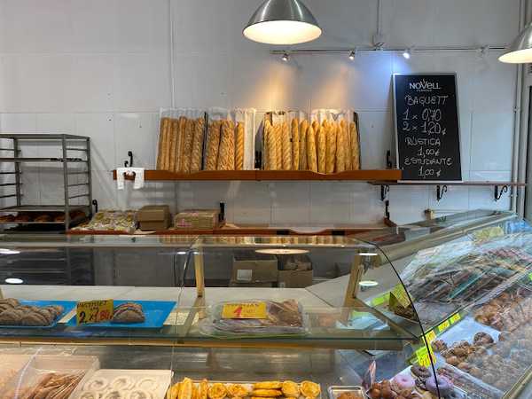 Fotografia tomada fuera de Horno Forn Biscaia - Forn de pa en Barcelona, Barcelona