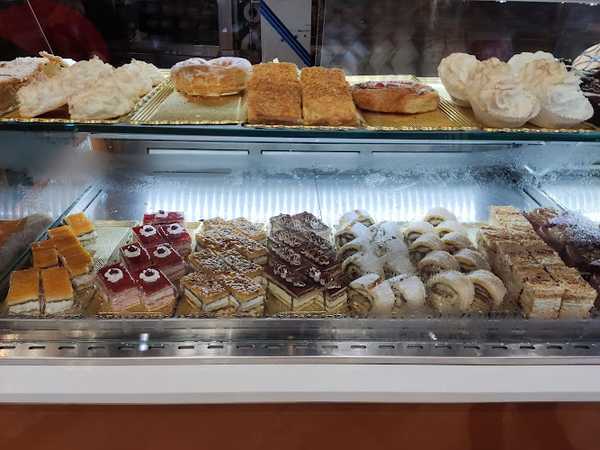 Fotografia tomada fuera de Horno San Antonio - Cafetería en Conil de la Frontera, Cádiz