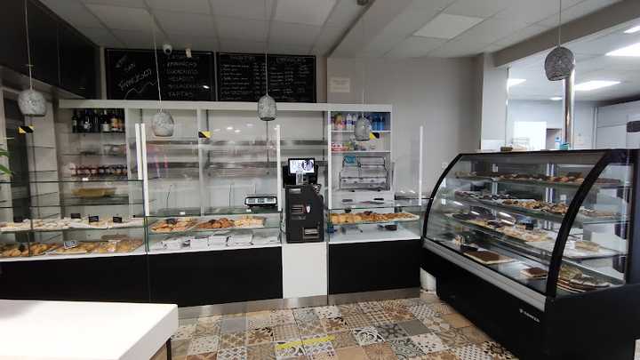 Fotografia tomada fuera de Horno San Francisco - Panadería en León, León