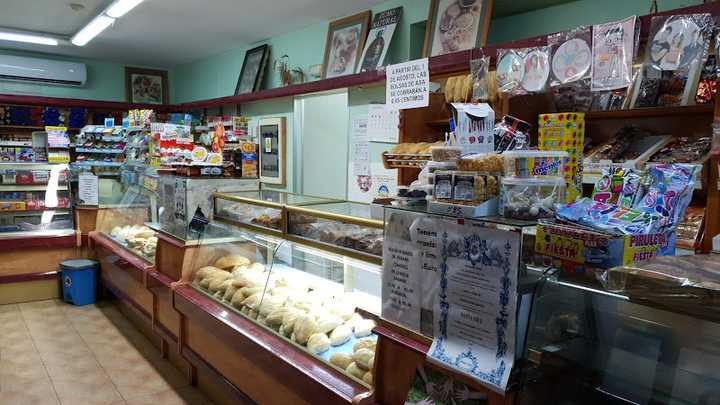 Fotografia tomada fuera de Horno Santa Ana Pan Y Dulces - Panadería en Dos Hermanas, Sevilla