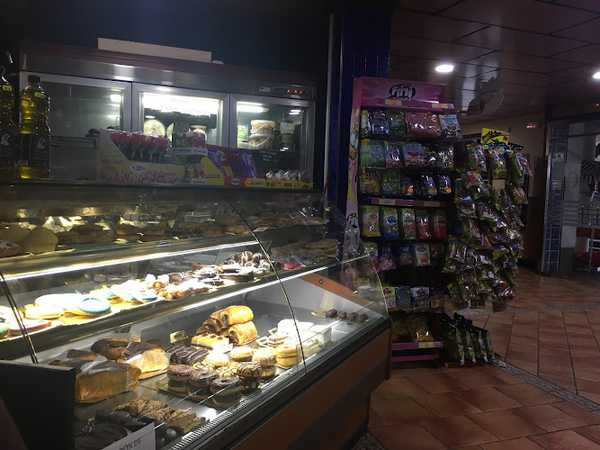 Fotografia tomada fuera de Hostal Restaurante El Cruce de Villaharta - restaurantes en Fuente Agria, Córdoba