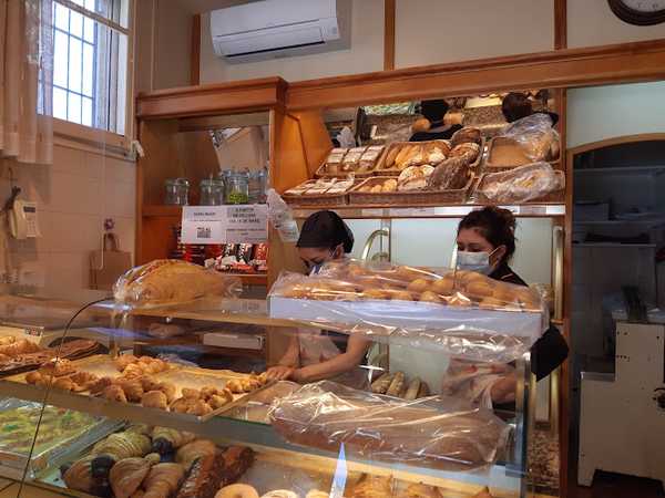 Fotografia tomada fuera de Industrias Alimenticias de Balaguer S.L. (INALBA) - Panadería en Balaguer, Lleida