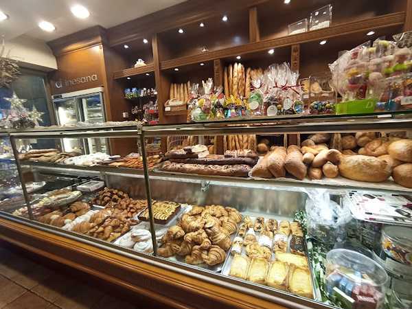 Fotografia tomada fuera de Inesana - Panadería en Palau-solità i Plegamans, Barcelona