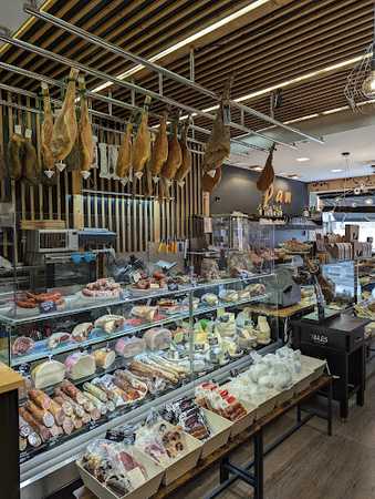 Fotografia tomada fuera de Jamonería Vales - restaurantes en A Coruña, A Coruña