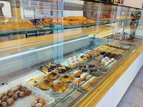 Fotografia tomada fuera de Jorge Fuentes Pastelería - Pastelería en Crevillent, Alicante