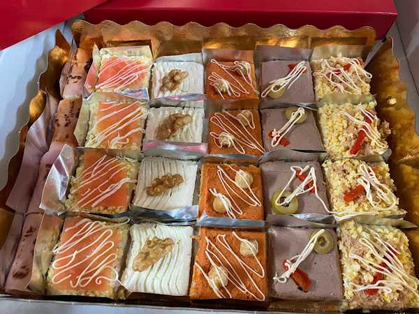 Fotografia tomada fuera de Josep Bosch Pastisseria SLL - Pastelería en Sant Feliu de Codines, Barcelona