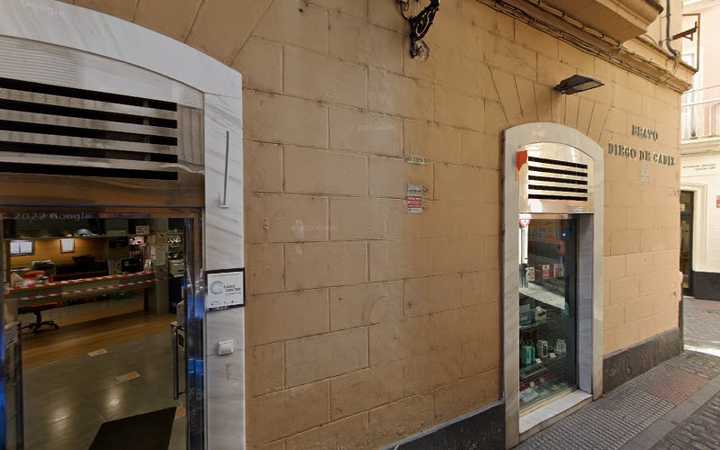 Fotografia tomada fuera de Juan Moreno Real - Panadería en Cádiz, Cádiz