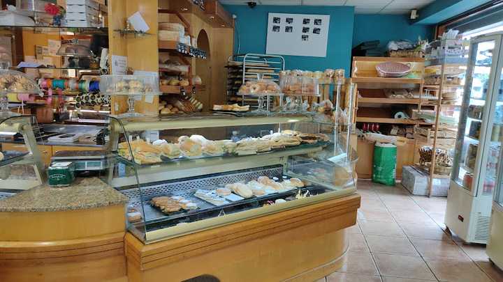 Fotografia tomada fuera de Kaitana Anboto Pastelería y Panaderia - Panadería en Amorebieta-Etxano, Bizkaia