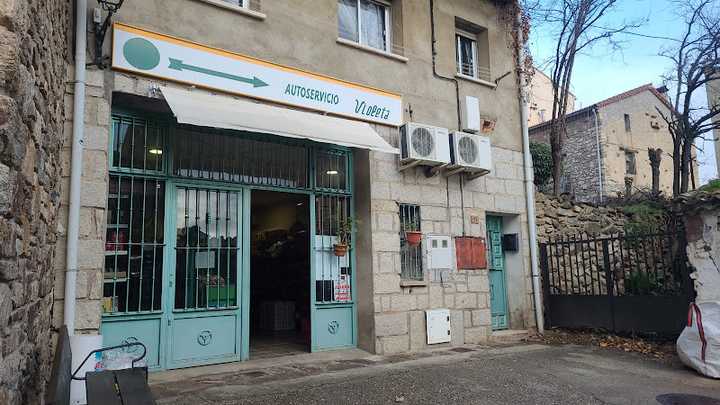 Fotografia tomada fuera de autoservicio el molino - Tienda de alimentación en Villavieja del Lozoya, Madrid