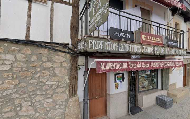 Fotografia tomada fuera de Autoservicio Eva - Tienda de alimentación en Cuacos de Yuste, Cáceres
