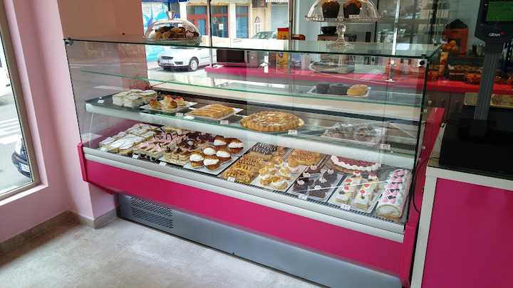 Fotografia tomada fuera de KUKI PASTELERIA - Pastry shop en Torrevieja, Alicante