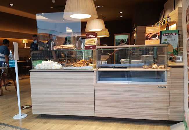 Fotografia tomada fuera de L'Albera Saló de te - Pastisseria en La Jonquera, Girona