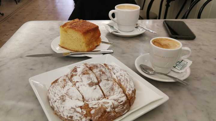 Fotografia tomada fuera de L'Antiga - cafeterías en Girona, Girona