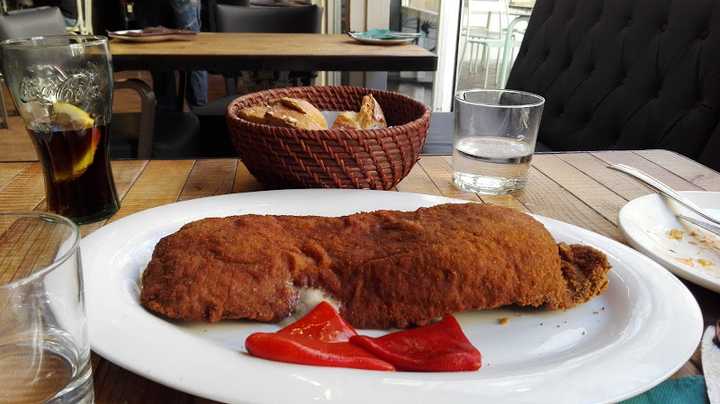 Fotografia tomada fuera de La Bobia Original - Restaurante asturiano en Madrid, Madrid